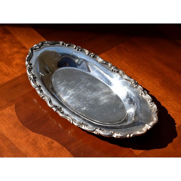 Vintage Silverplate Platter 13 Inch Oval Shell Scroll Design Rogers Style - Picture 1 of 4